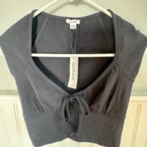 Garage Keyhole Crop, NWT!